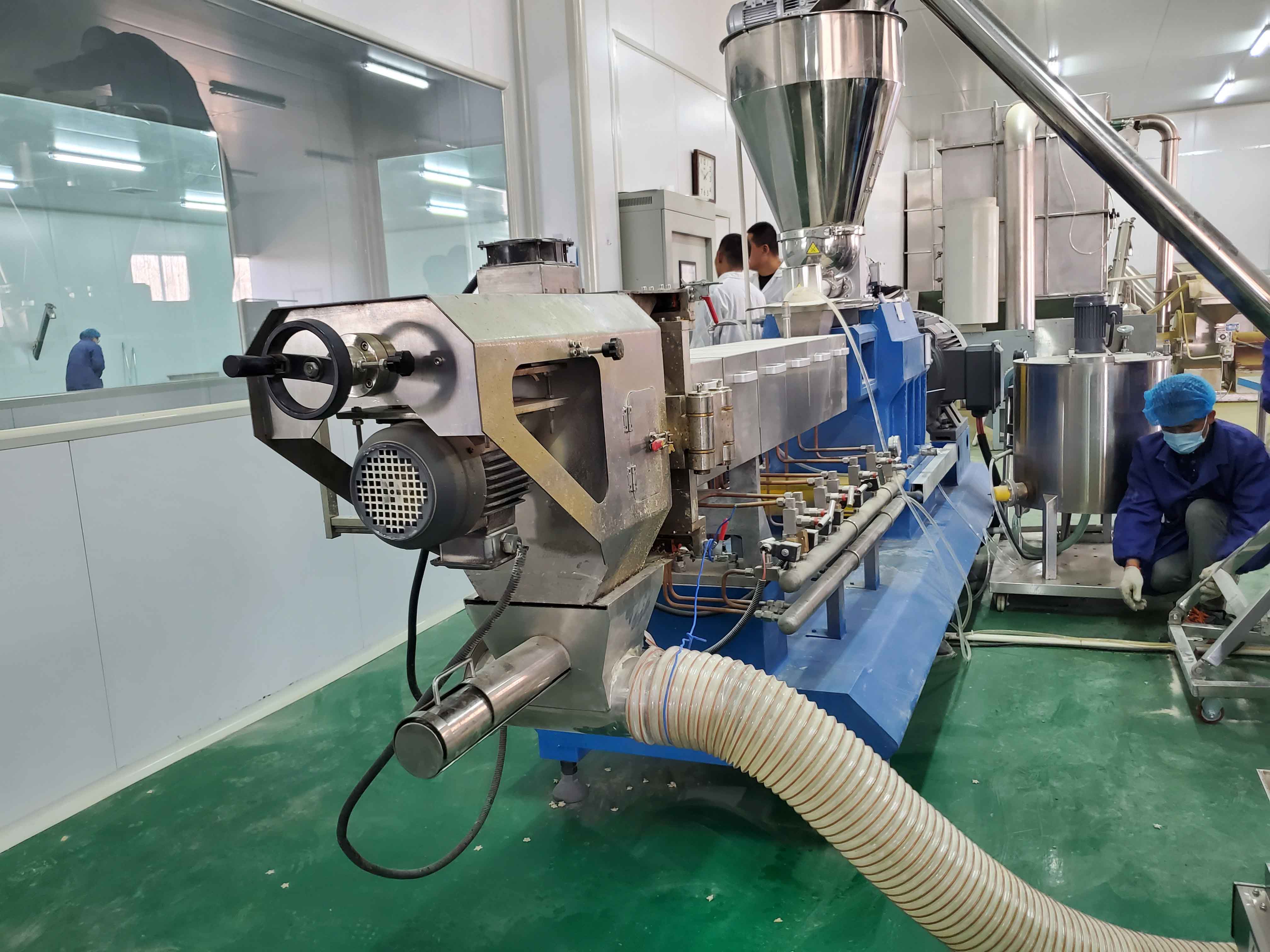 膨化机转速越慢出料越慢吗？