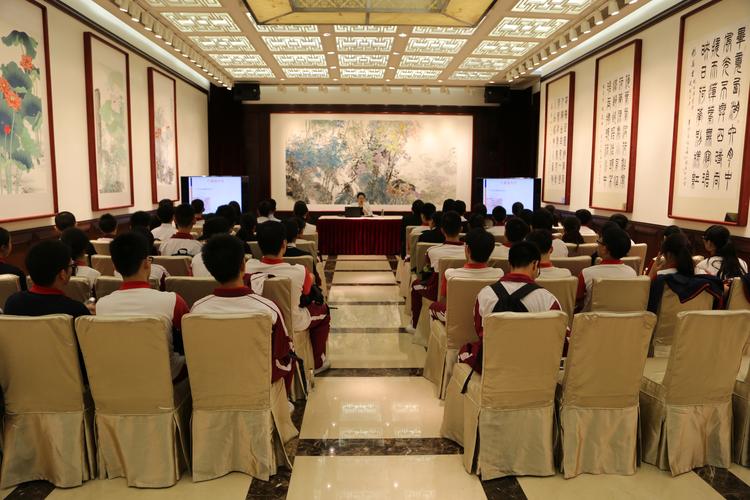 新澳门彩最快开奖记录和曝中学校长殴打学生与曝中学校长殴打学生视频